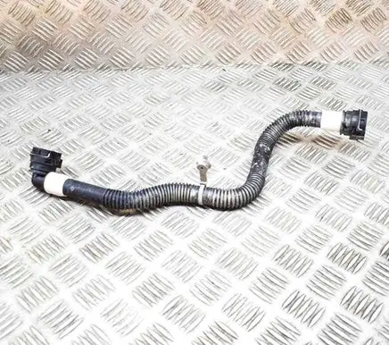 Engine coolant pipe/hose