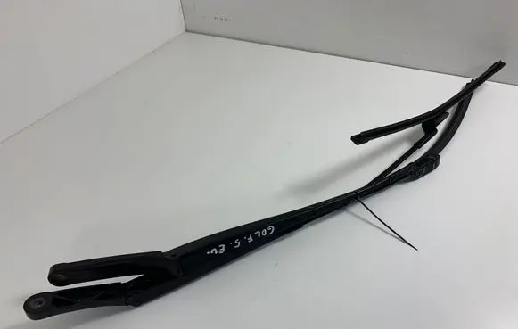 Volkswagen Golf V Front wiper blade arm 1Q1955409 1K5955410B