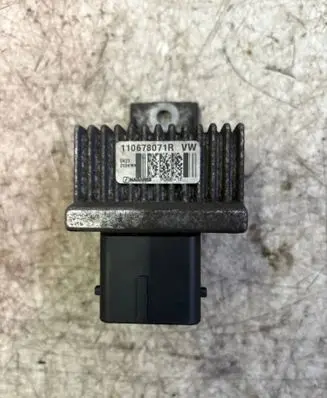 Renault Master III Glow plug pre-heat relay 110678071R