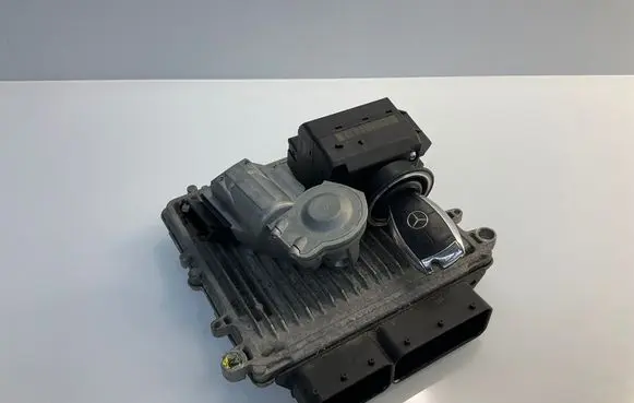 Mercedes-Benz CLS C219 Engine ECU kit and lock set A6421509078 0281013704 3283228881016203