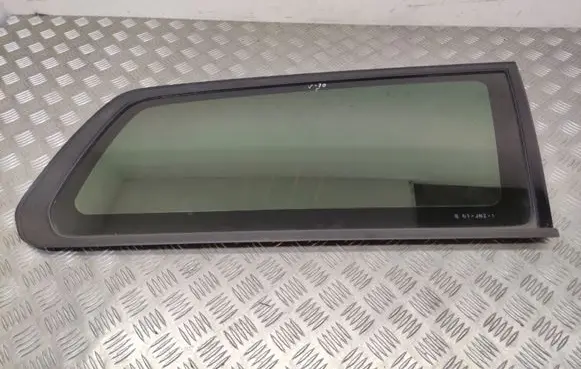 Volvo V70 Rear side window 30674858