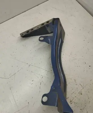 Audi TT TTS Mk2 Fender mounting bracket 8J0821135F