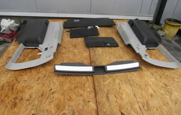 Mercedes-Benz GL X166 Interior decorative trim set A1666900741