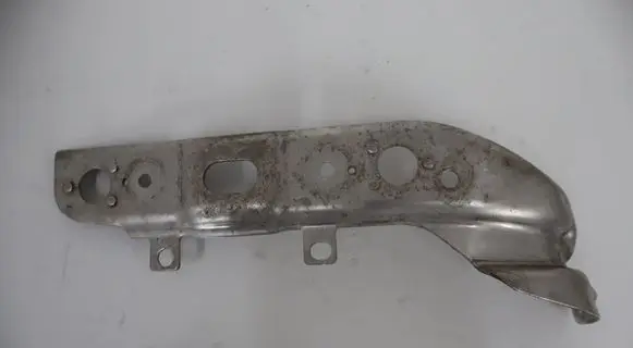 BMW 5 G30 G31 G38 Radiator support slam panel bracket 7357221