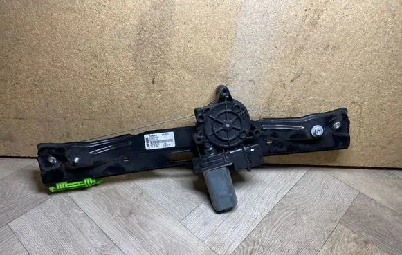 BMW 2 F45 Sliding door window regulator with motor 7463487 51337490193 7490193