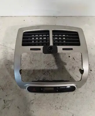 Toyota Urban Cruiser (XP110) Dash center air vent grill 5567052040 5556412040