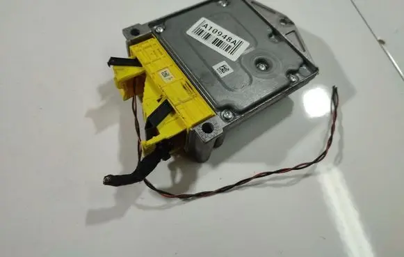 Mercedes-Benz Sprinter W906 Airbag control unit/module 0285010224