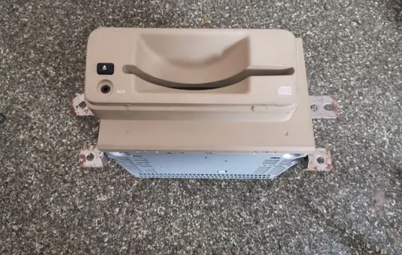Nissan Quest Radio/CD/DVD/GPS head unit 28185ZM80B