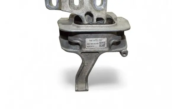 Skoda Octavia Mk3 (5E) Engine mount bracket 5Q0199262BD