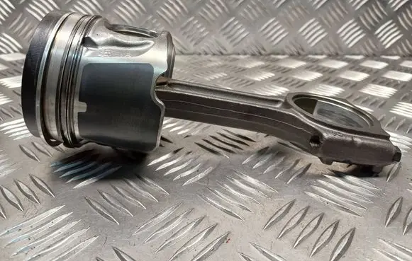 Renault Espace IV Piston with connecting rod 10653