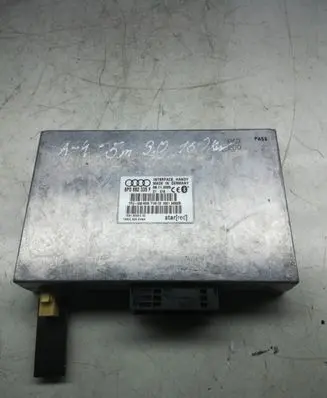 Audi A4 S4 B7 8E 8H Bluetooth control unit module 8P0862335