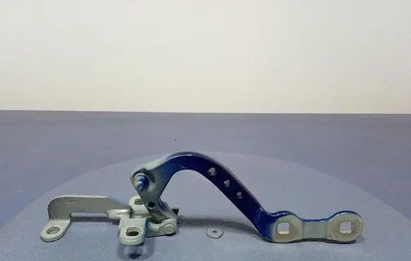 BMW X3 E83 Tailgate/trunk/boot hinge 7397316