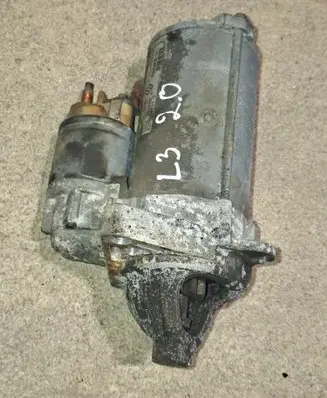 Renault Laguna III Starter motor 8200568535