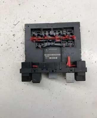 Volkswagen Caddy Comfort/convenience module 3C0937049E F005V00526