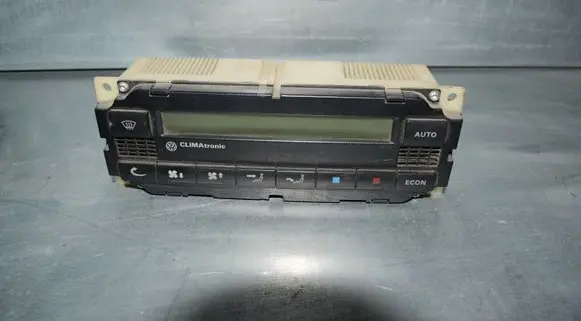 Volkswagen PASSAT B5 Climate control unit 5HB00761703