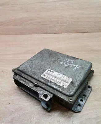 Opel Sintra Engine control unit/module ECU 90505778 0261203548