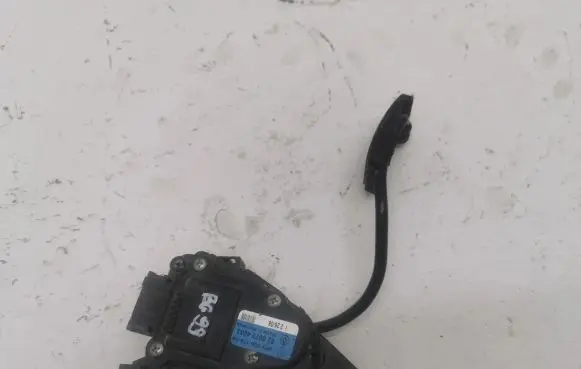 Renault Master II Accelerator throttle pedal