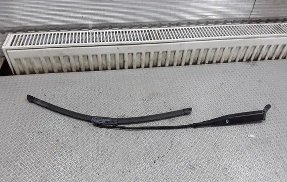 Mercedes-Benz Vaneo W414 Front wiper blade arm A1688200644