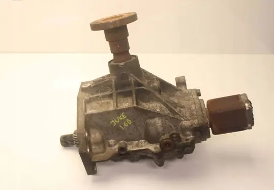 Nissan Juke I F15 Gearbox transfer box case 