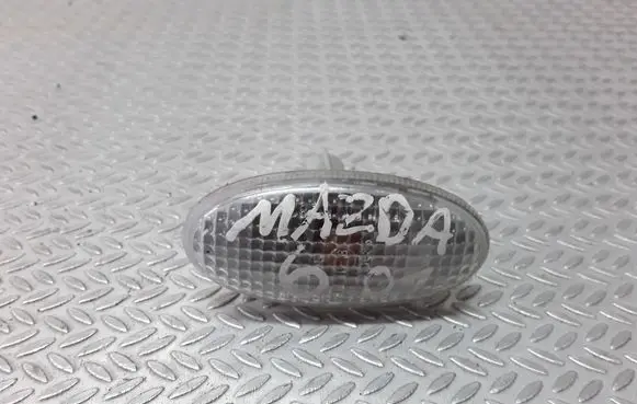Mazda 6 Front fender indicator light
