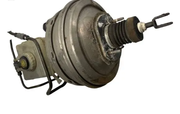 BMW 5 E60 E61 Brake booster 6765937 32067179D