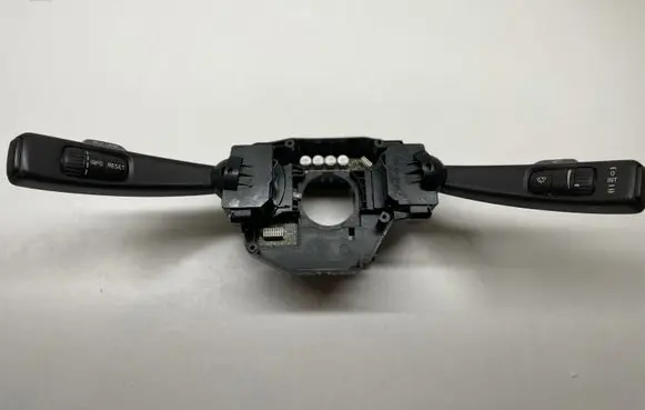 Volvo S40 Wiper switch 30710338 P30710338