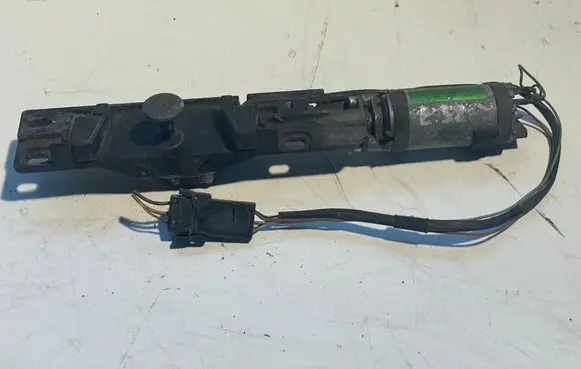 Tailgate/trunk/boot lift motor