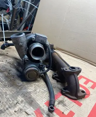 BMW 5 E39 Turbo TD0413T4 8280215 7706451