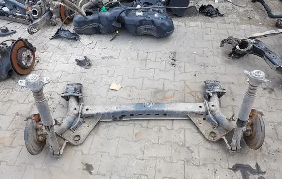 Audi A3 S3 8V Rear axle beam with reductor 5Q0501049AS