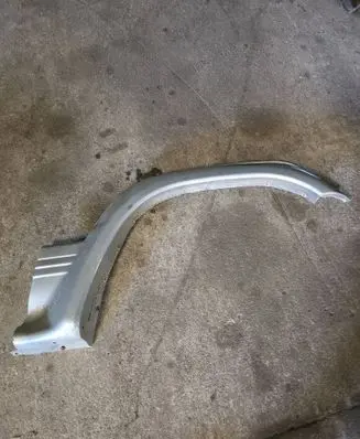 Mitsubishi Pajero Front arch trim MB679792