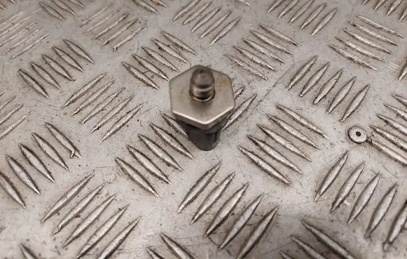 Fuel pressure sensor