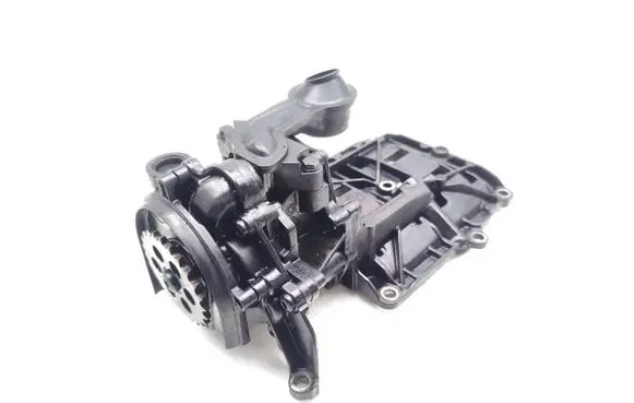 BMW 3 F30 F35 F31 Oil pump 7810823