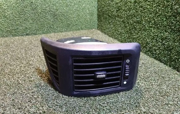 Citroen Jumper Dashboard side air vent grill/cover trim LS385801