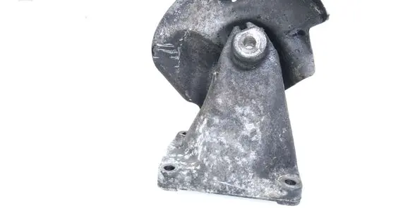 Mercedes-Benz E W210 Engine mounting bracket 6042230004