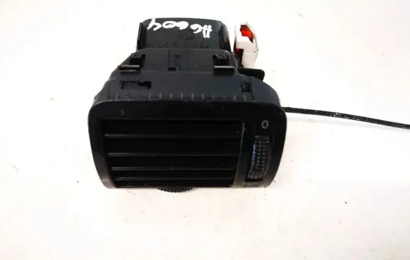 Volkswagen PASSAT B5 Dash center air vent grill 3b0819703a