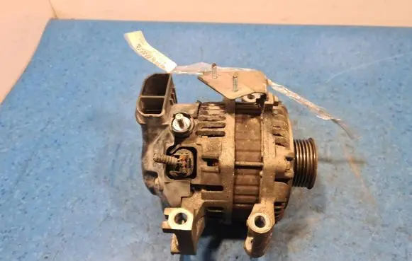 Mazda 6 Generator/alternator A2TJ0391B