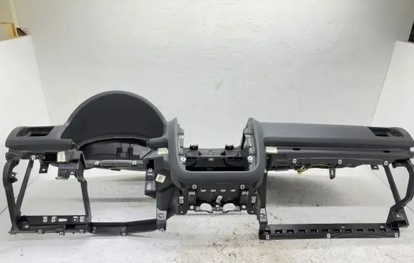 Volkswagen Jetta V Dashboard 1K1857181