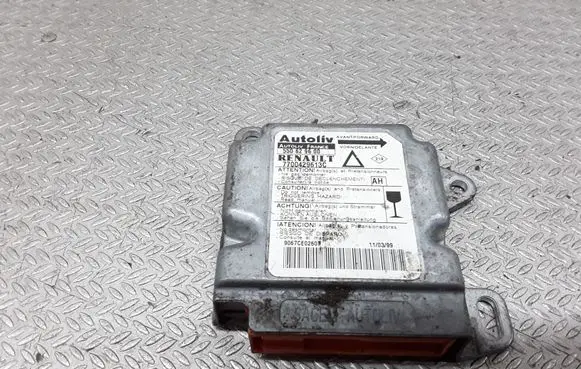 Renault Laguna I Airbag control unit/module 7700429613C 550629600