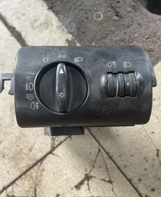Audi A6 S6 C5 4B Light switch