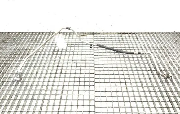 Air conditioning (A/C) pipe/hose