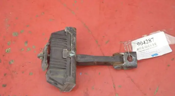 BMW Z4 E85 E86 Front door check strap stopper 7051746