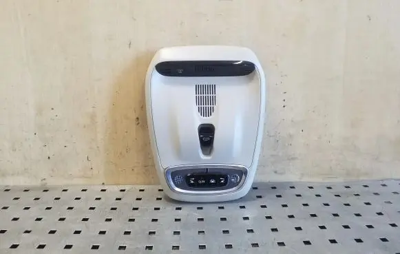 Volvo XC90 Front seat light 31479143 31443745
