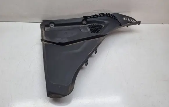 BMW 5 F10 F11 Wiper trim 6987605 64316987605