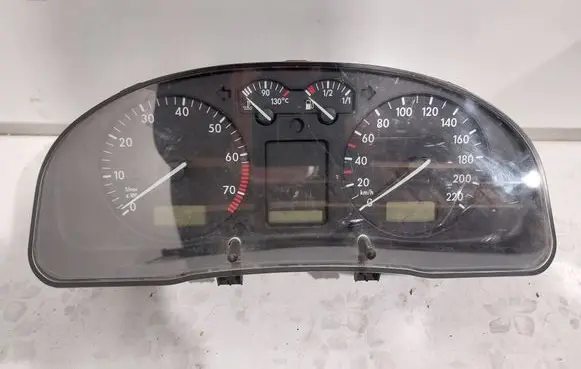 Volkswagen PASSAT B5 Speedometer (instrument cluster) 09051940090
