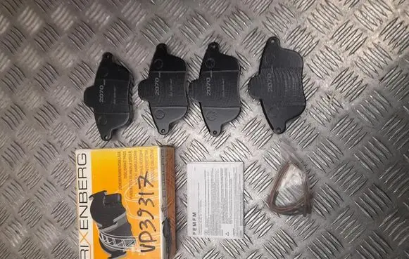 Peugeot 605 Brake pads (rear) LP0741