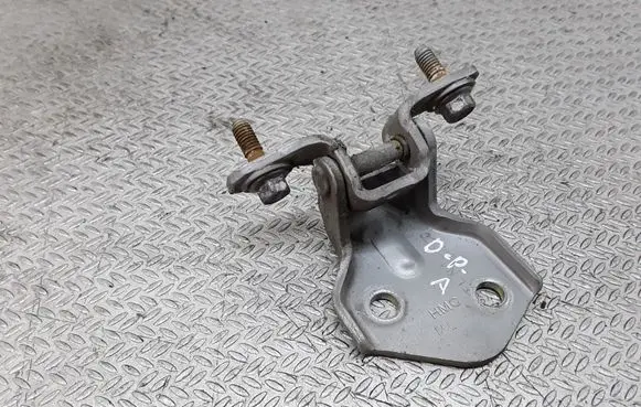 Hyundai Atos Classic Front door lower hinge 