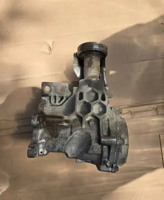 Volvo S90, V90 Gearbox transfer box case P31492836
