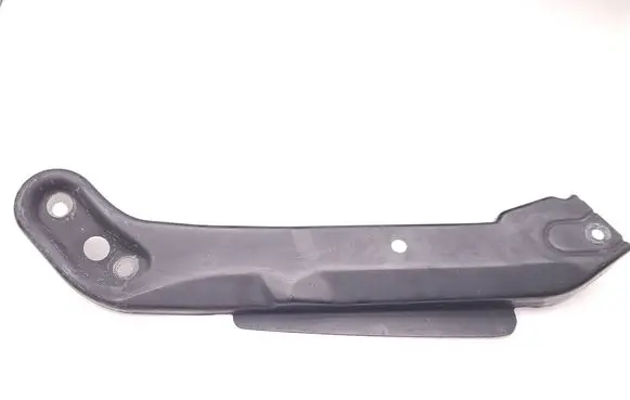 Top upper radiator support slam panel