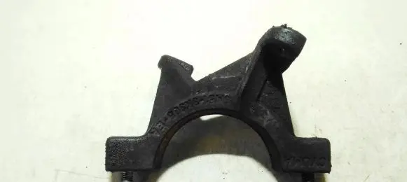 Volvo V50 Engine mounting bracket 4M513K305EA CYUMA