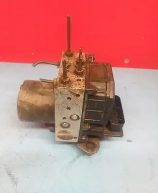 Mercedes-Benz Sprinter W901 W902 W903 W904 ABS Pump